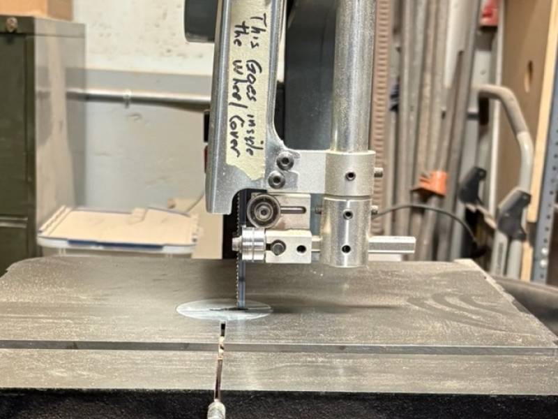 delta-bandsaw-dust-port.jpg